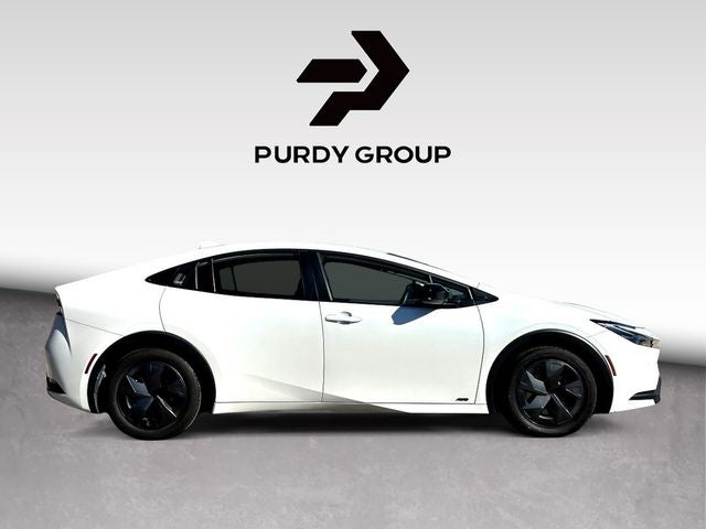 2025 Toyota Prius LE