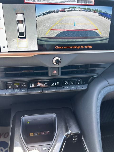2025 Toyota Crown Platinum