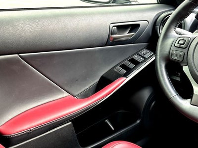 2024 Lexus IS 350 F SPORT Design