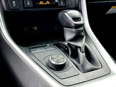 2023 Toyota RAV4 Hybrid SE