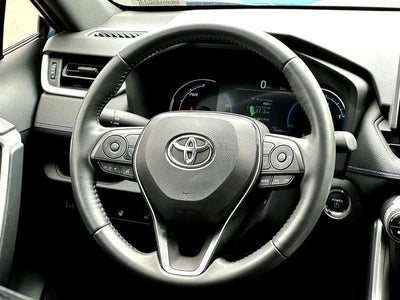 2023 Toyota RAV4 Hybrid SE