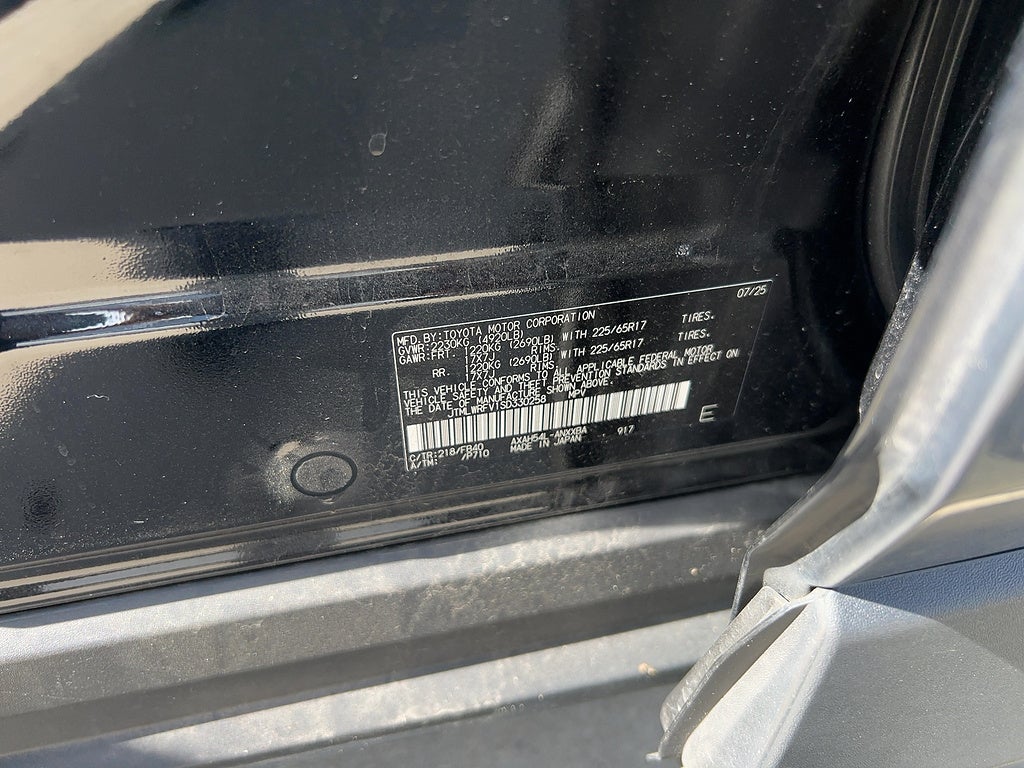 2025 Toyota RAV4 LE
