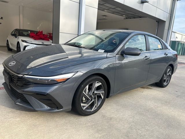 2025 Hyundai Elantra Limited