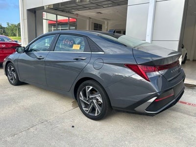 2025 Hyundai Elantra Limited
