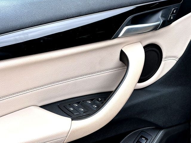 2023 BMW X2 sDrive28i