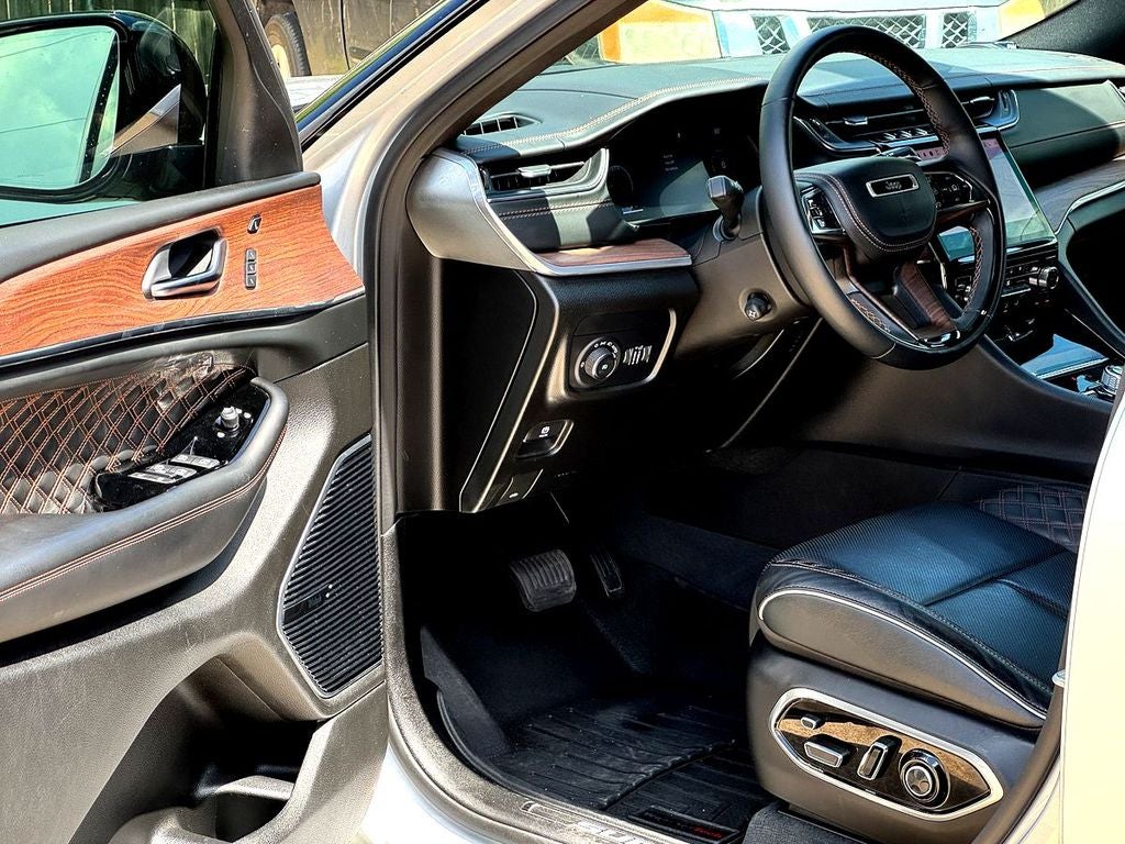 2023 Jeep Grand Cherokee L Summit