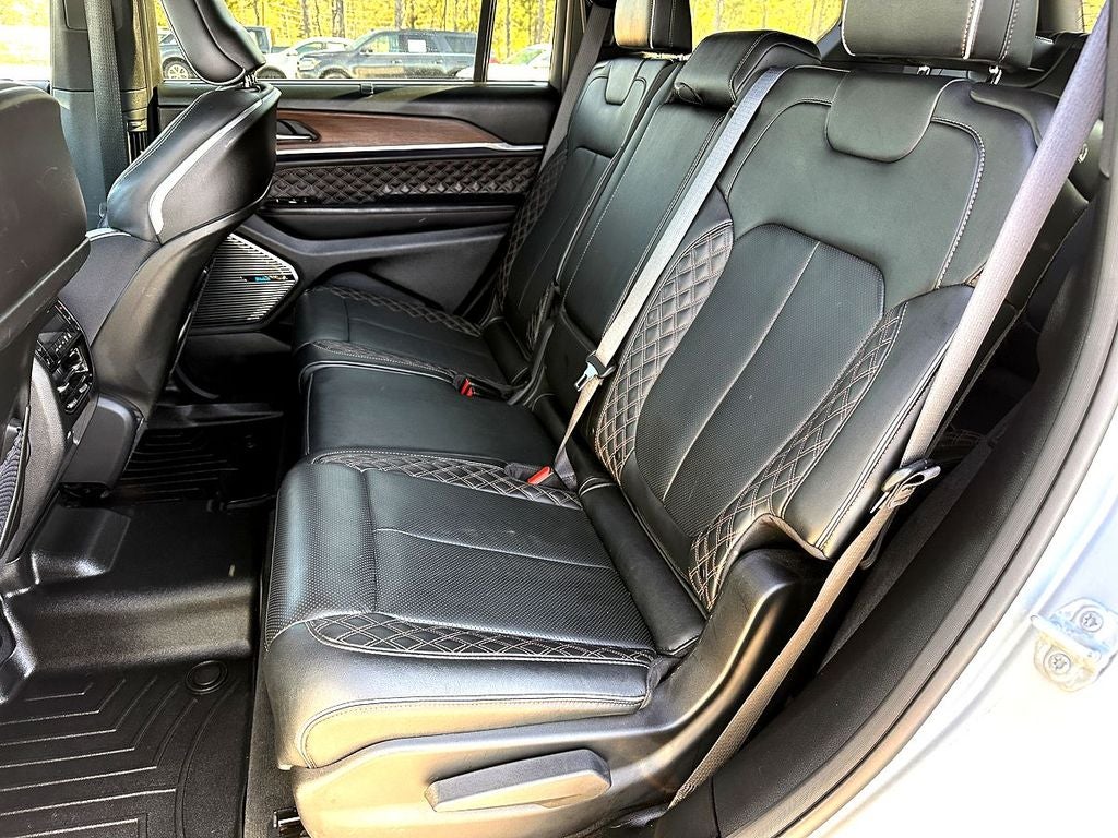 2023 Jeep Grand Cherokee L Summit