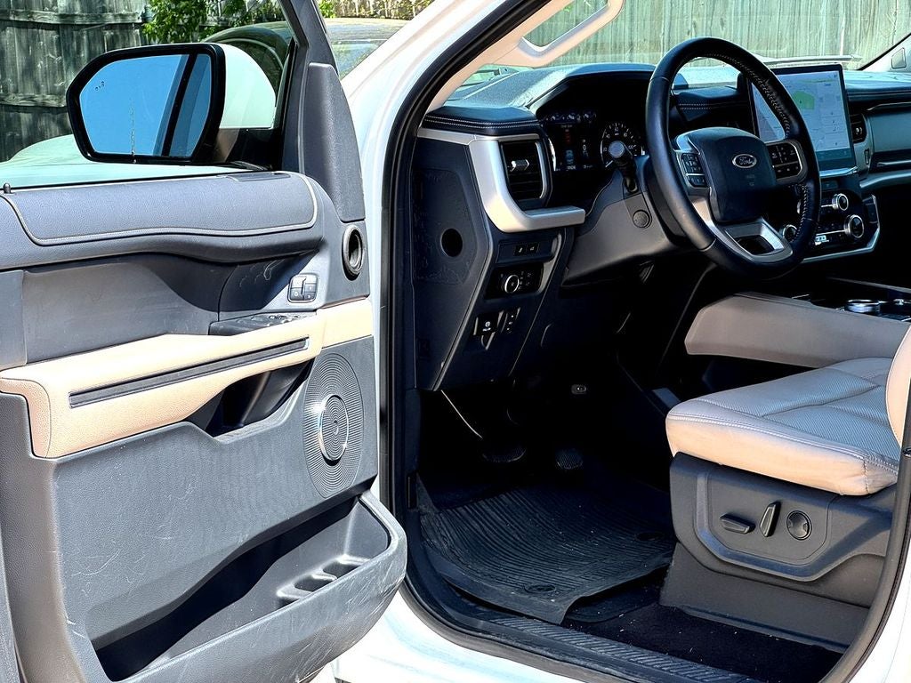 2023 Ford Expedition XLT