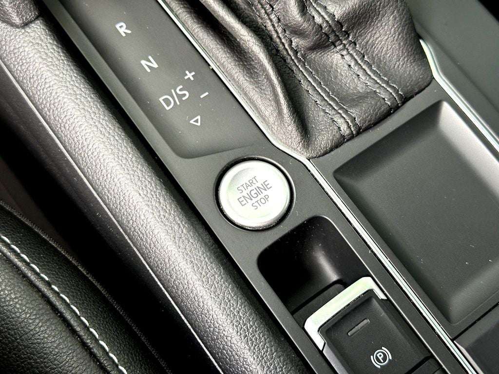 2020 Volkswagen Atlas Cross Sport 3.6L V6 SE w/Technology