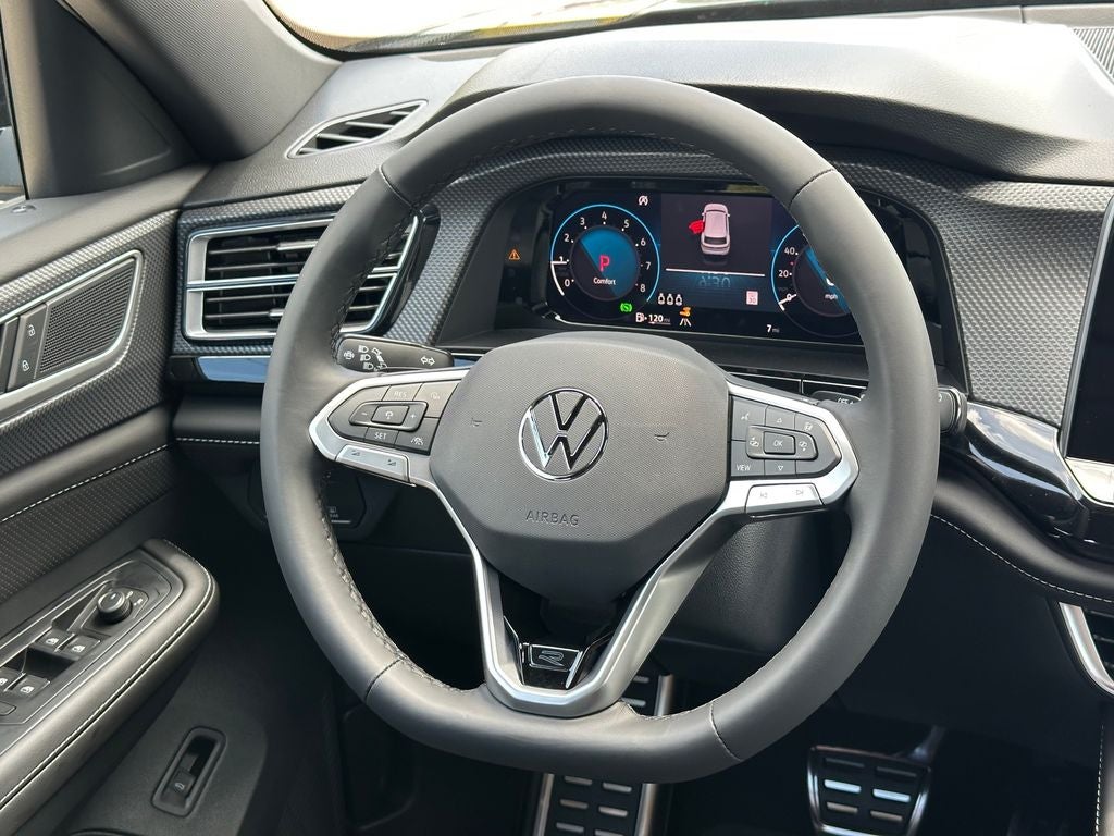 2026 Volkswagen Atlas Cross Sport 2.0T SEL R-Line Black