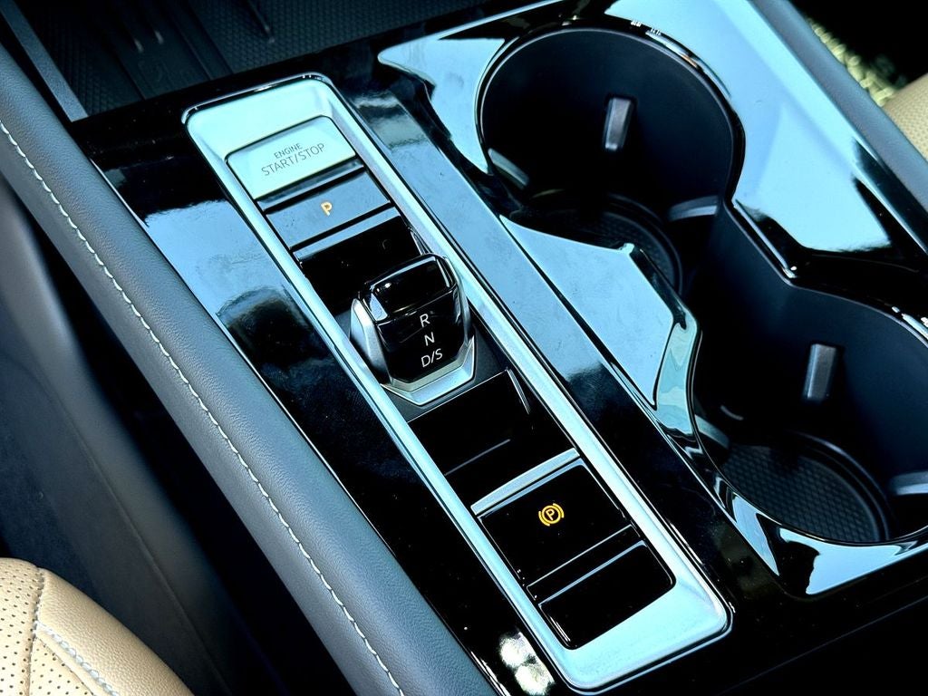 2026 Volkswagen Atlas Cross Sport 2.0T SEL R-Line Black