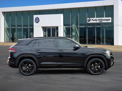 2026 Volkswagen Atlas Cross Sport 2.0T SEL R-Line Black