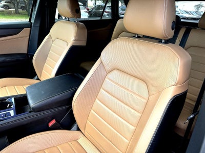 2024 Volkswagen Atlas Cross Sport 2.0T SEL