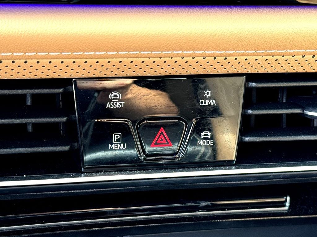 2024 Volkswagen Atlas Cross Sport 2.0T SEL