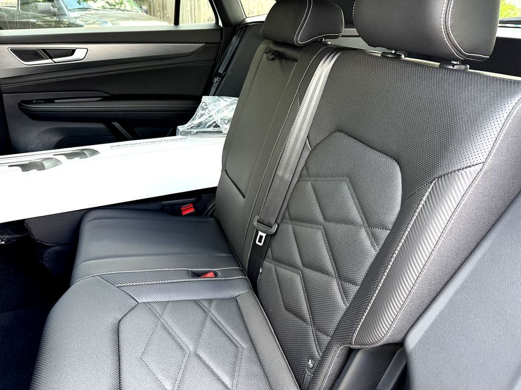 2026 Volkswagen Atlas Cross Sport 2.0T SE