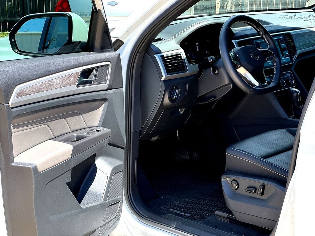 2023 Volkswagen Atlas Cross Sport 2.0T SE