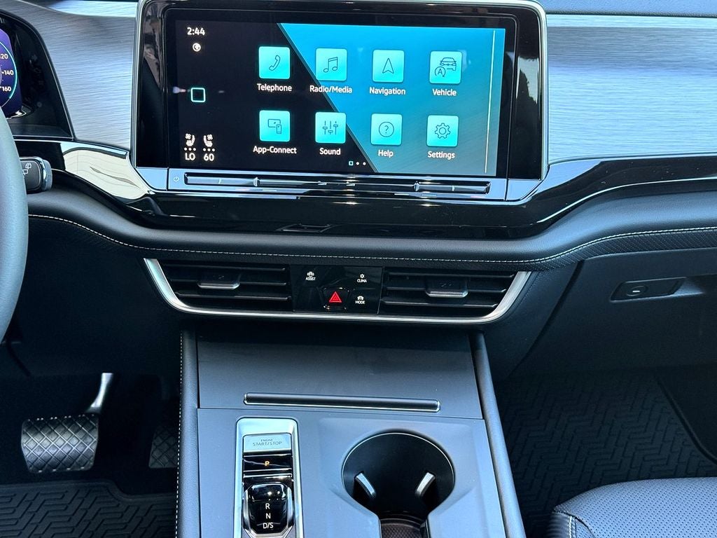 2026 Volkswagen Atlas Cross Sport 2.0T SE