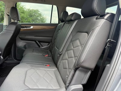 2025 Volkswagen Atlas 2.0T SE