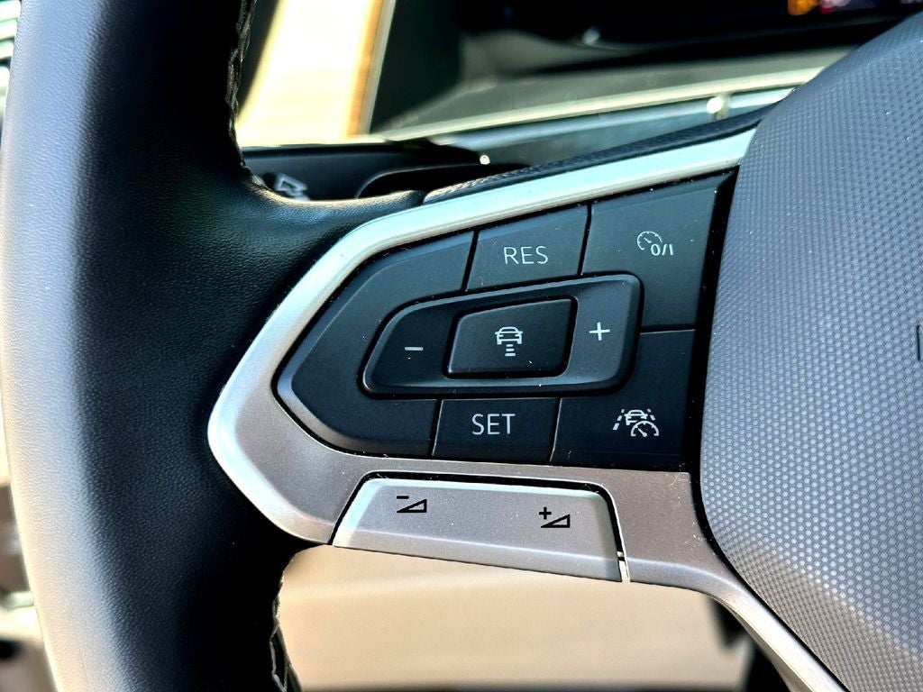 2024 Volkswagen Atlas 2.0T SE