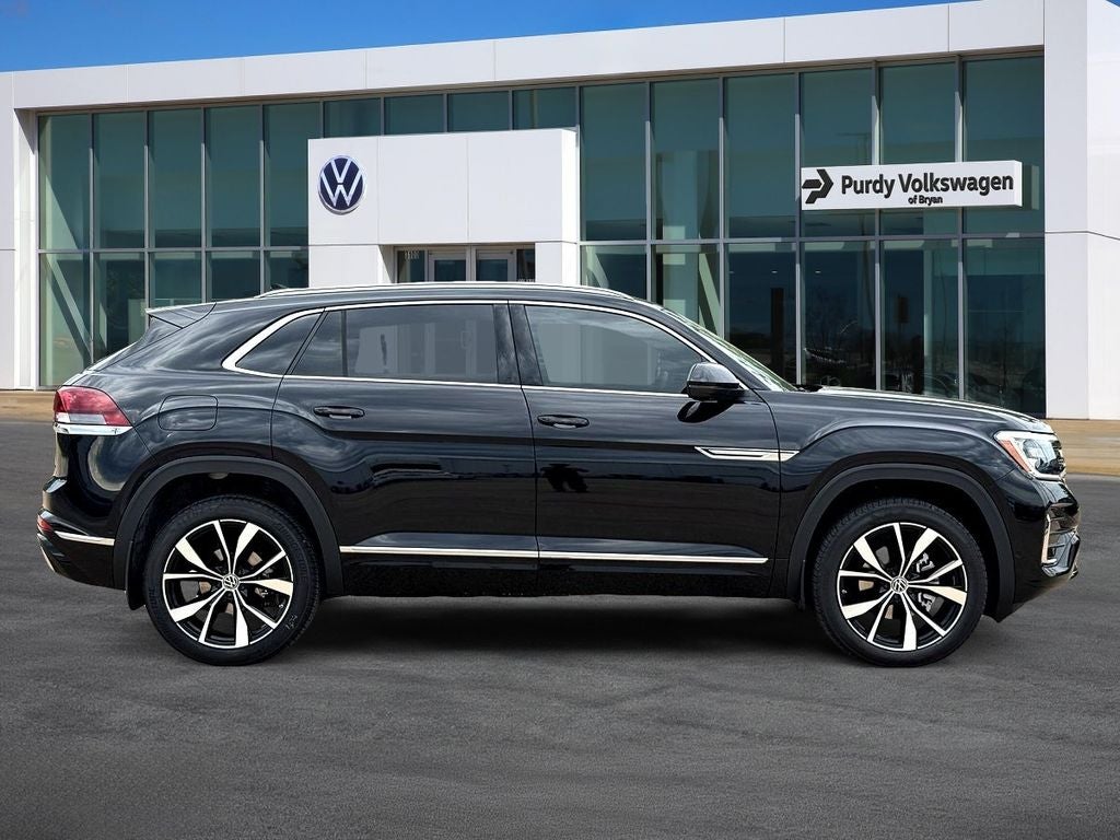 2026 Volkswagen Atlas Cross Sport 2.0T SEL Premium R-Line