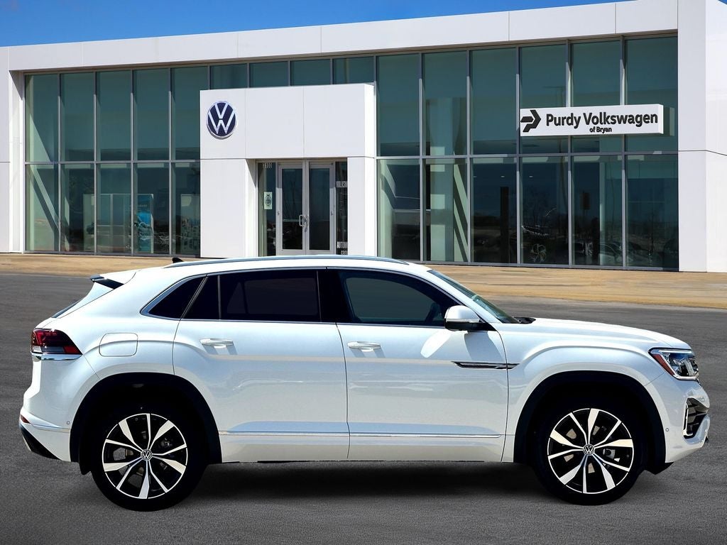 2026 Volkswagen Atlas Cross Sport 2.0T SEL Premium R-Line