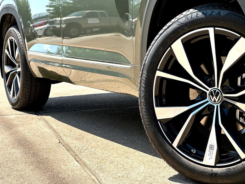 2026 Volkswagen Atlas Cross Sport 2.0T SEL Premium R-Line