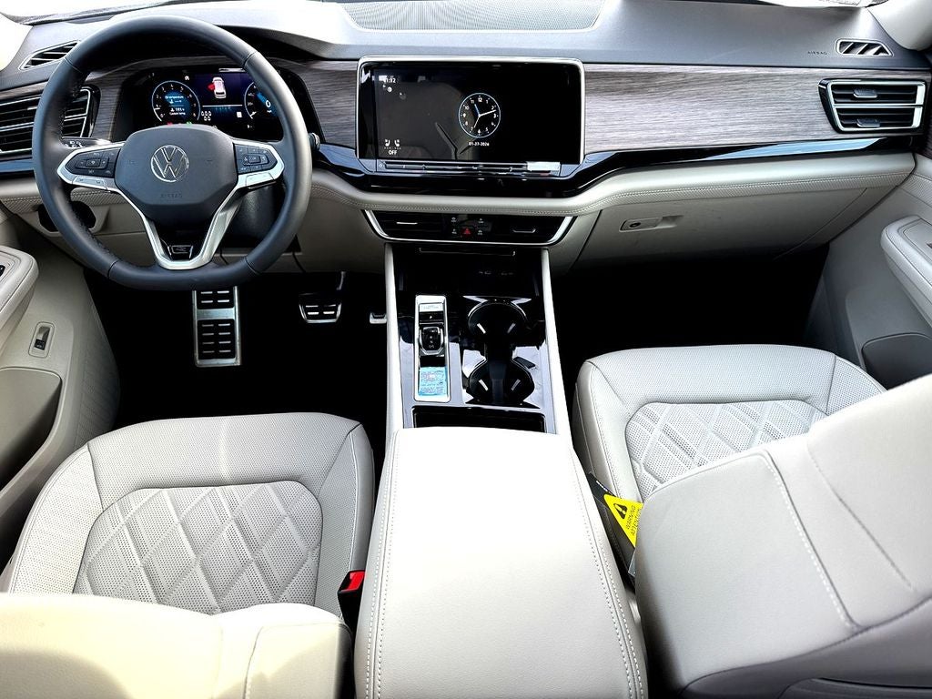 2026 Volkswagen Atlas 2.0T SEL Premium R-Line