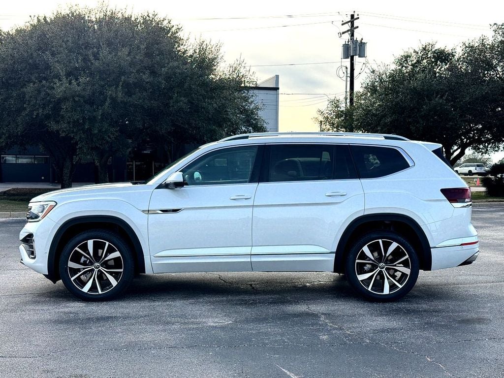 2026 Volkswagen Atlas 2.0T SEL Premium R-Line
