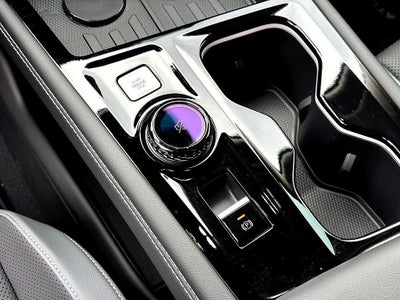 2027 Volkswagen Atlas SE w/Technology