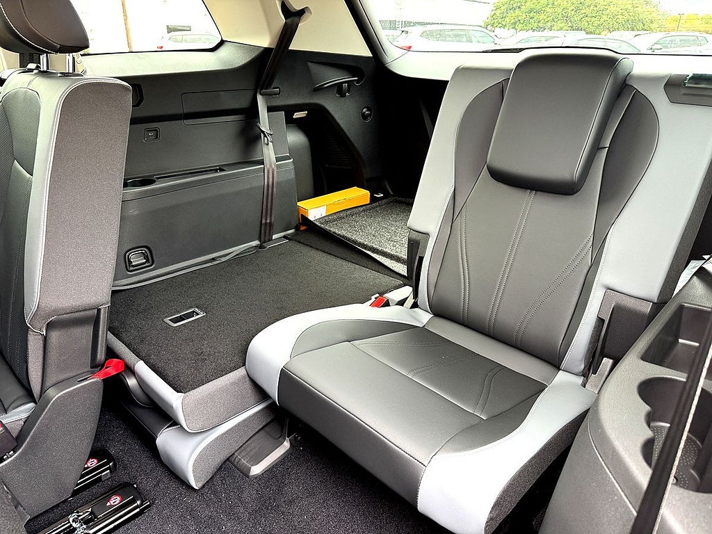 2027 Volkswagen Atlas SE w/Technology