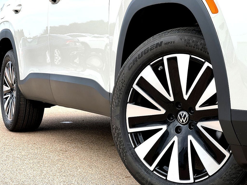 2027 Volkswagen Atlas SE w/Technology