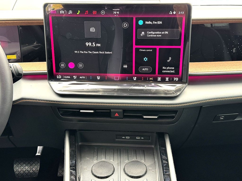 2027 Volkswagen Atlas SE w/Technology