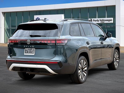 2027 Volkswagen Atlas SE w/Technology