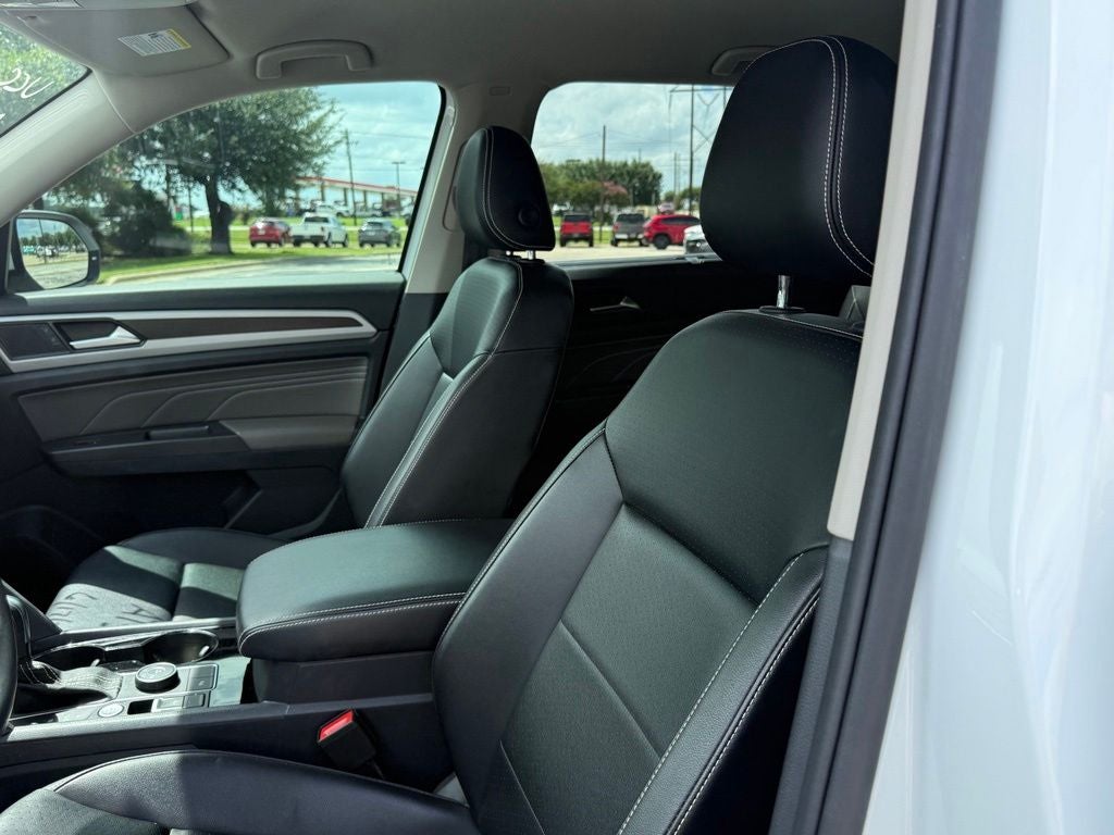 2022 Volkswagen Atlas 3.6L V6 SE w/Technology