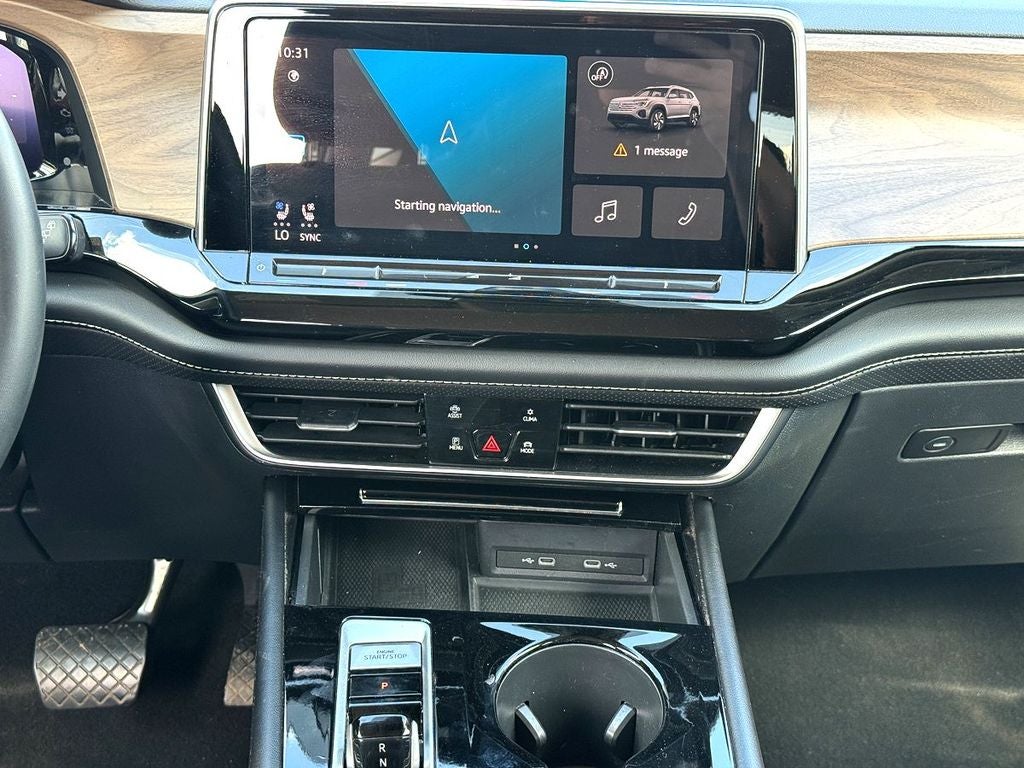 2024 Volkswagen Atlas 2.0T SE w/Technology