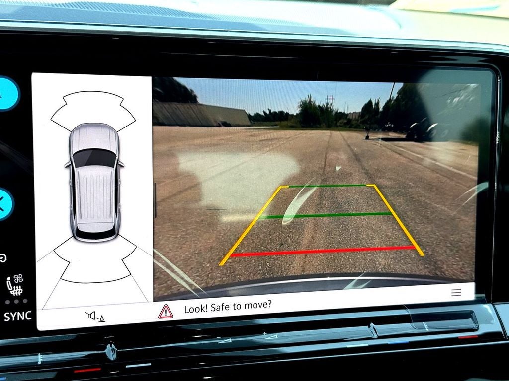 2026 Volkswagen Atlas Cross Sport 2.0T SE w/Technology