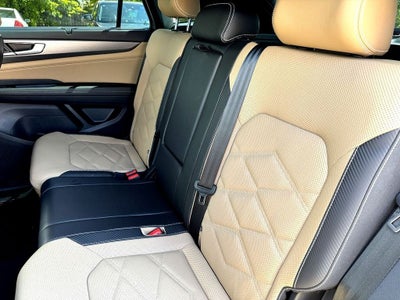 2024 Volkswagen Atlas Cross Sport 2.0T SE w/Technology