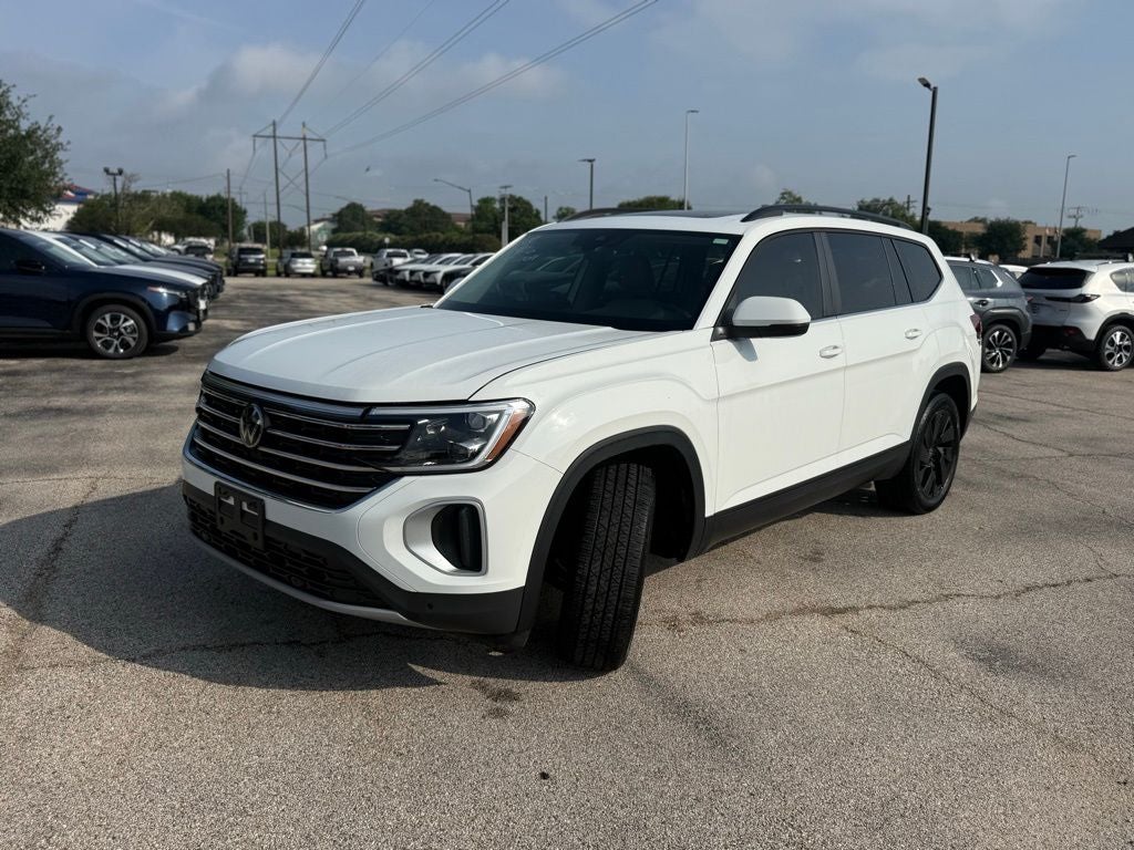 2024 Volkswagen Atlas 2.0T SE w/Technology