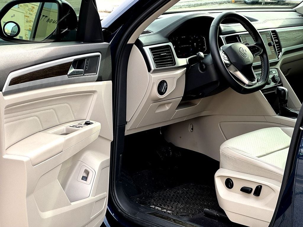 2022 Volkswagen Atlas 3.6L V6 SE w/Technology