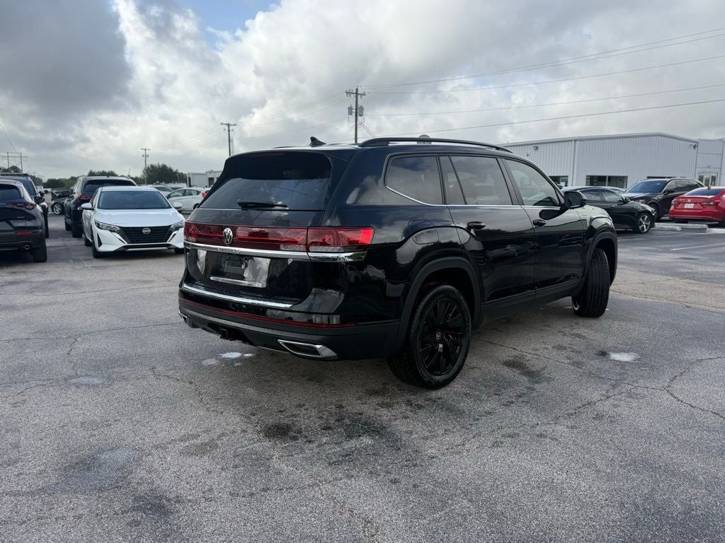 2025 Volkswagen Atlas 2.0T SE w/Technology