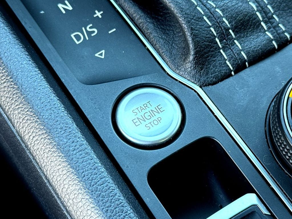 2022 Volkswagen Atlas Cross Sport 3.6L V6 SE w/Technology