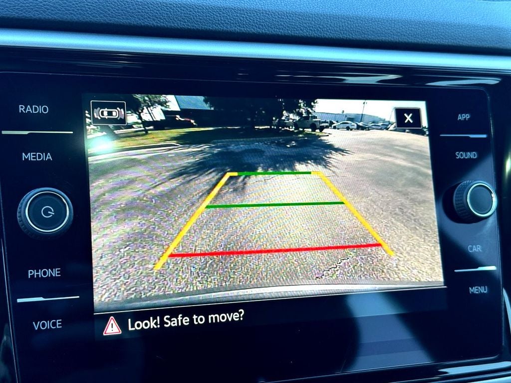 2022 Volkswagen Atlas Cross Sport 3.6L V6 SE w/Technology