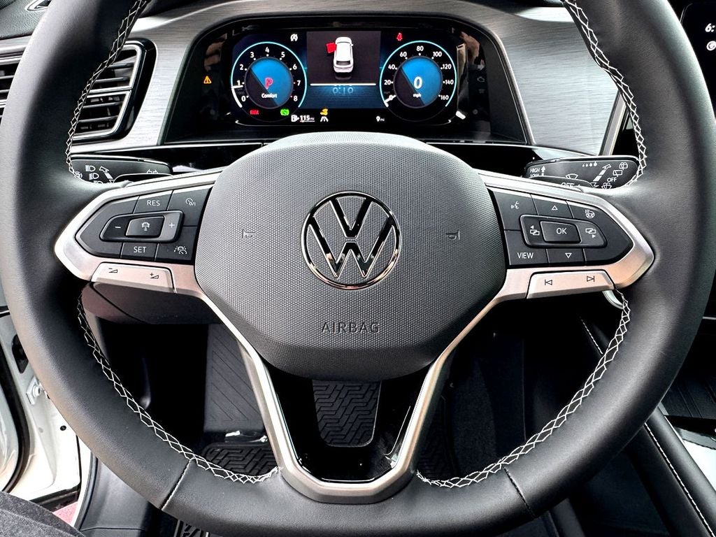 2026 Volkswagen Atlas Cross Sport 2.0T SE w/Technology