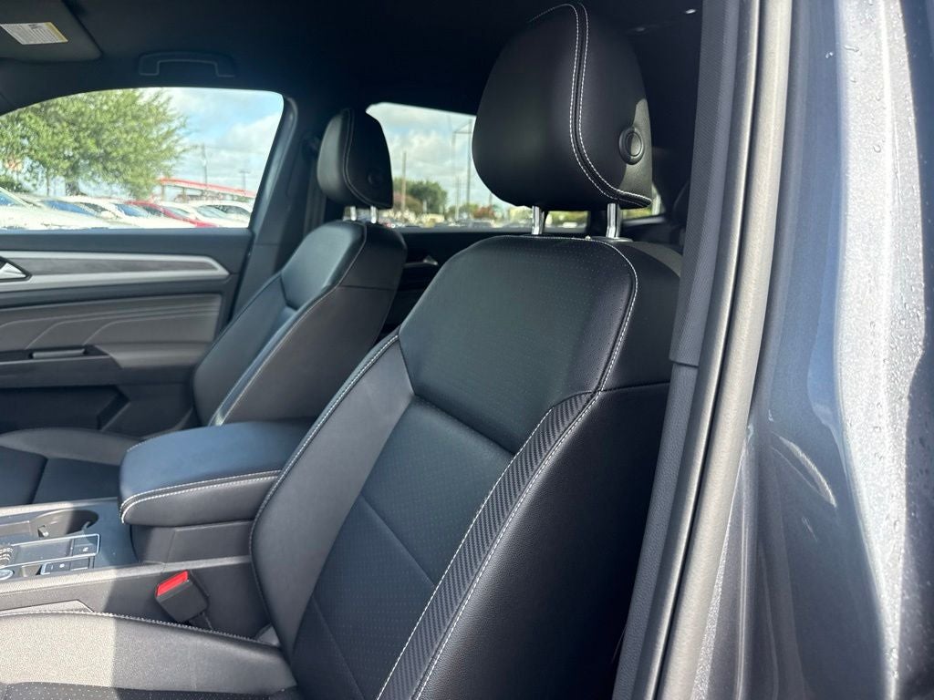 2021 Volkswagen Atlas Cross Sport 2.0T SE w/Technology