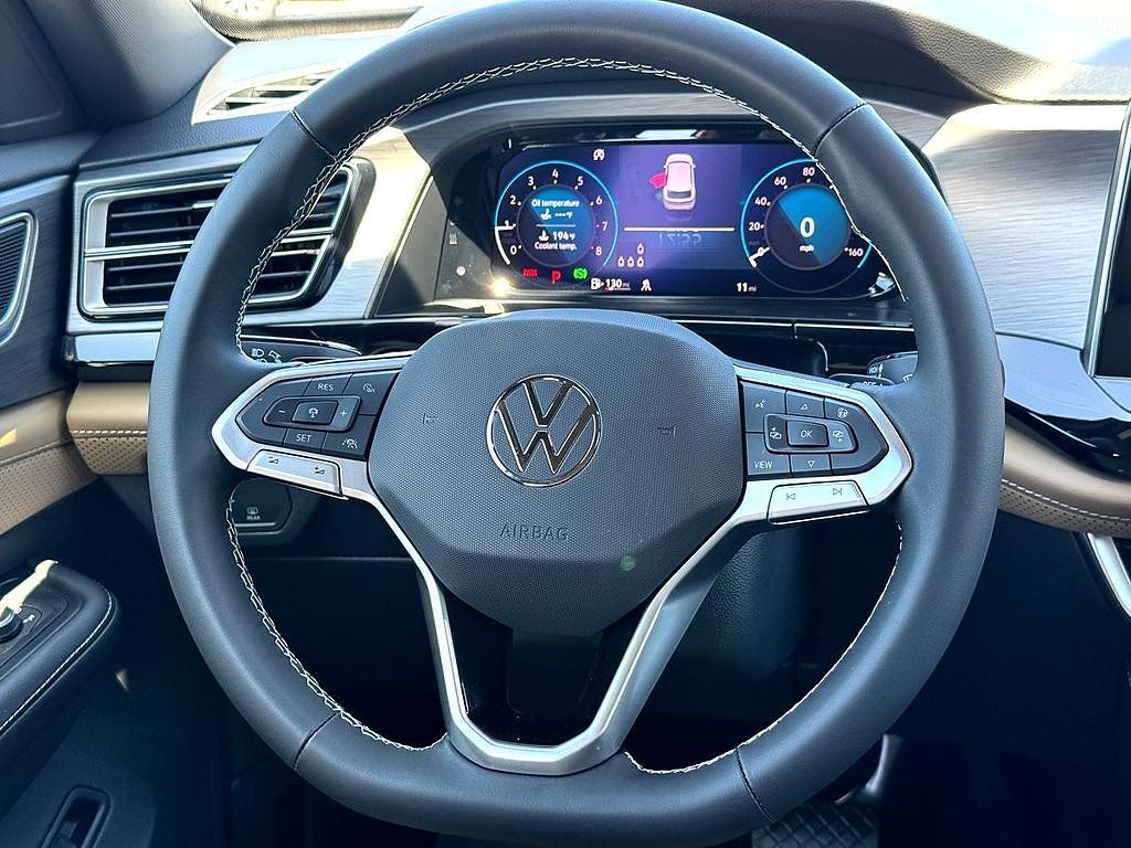 2026 Volkswagen Atlas Cross Sport 2.0T SE w/Technology