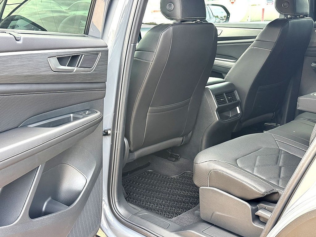 2026 Volkswagen Atlas Cross Sport SE w/Technology
