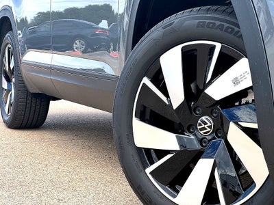 2026 Volkswagen Atlas Cross Sport SE w/Technology