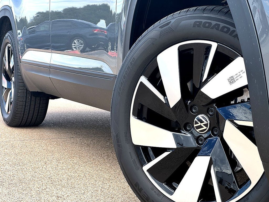 2026 Volkswagen Atlas Cross Sport SE w/Technology
