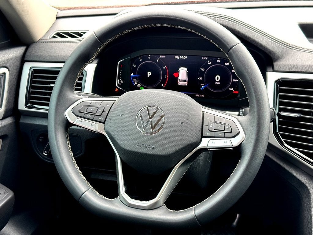 2023 Volkswagen Atlas V6 SE