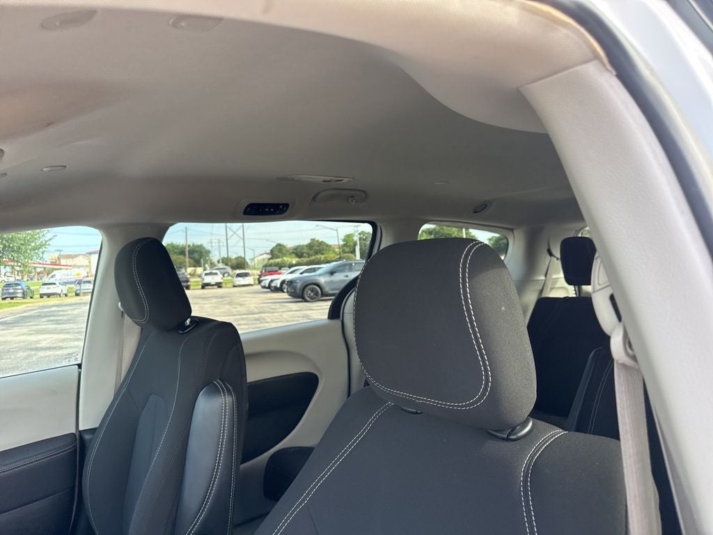 2024 Chrysler Voyager LX